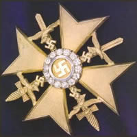 Cruz de Espa&ntilde;a en Oro con Espadas y Diamantes