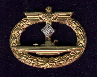 Reproducci&oacute;n Insignia Submarinista con Diamantes.