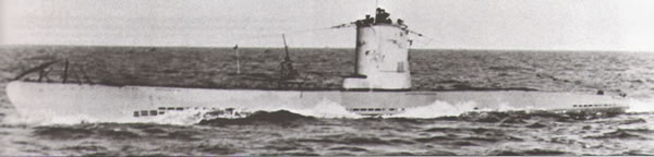 U57 tipo IIb con la FLak 30 delante del puente