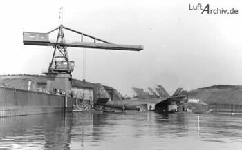 Aviones en la factoria B&V.