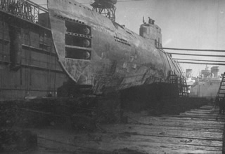 El "U-3503" en dique seco