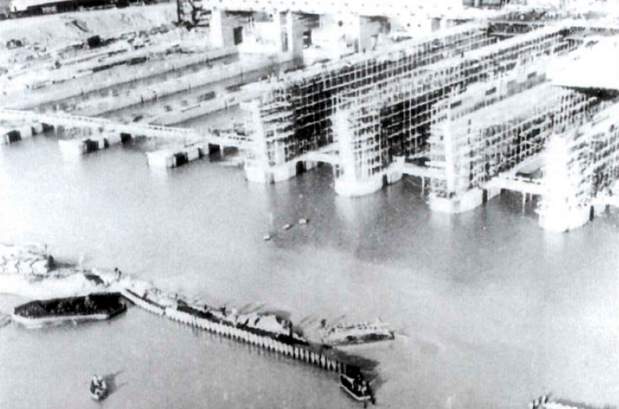 El b&uacute;nker de Bordeaux en construcci&oacute;n.