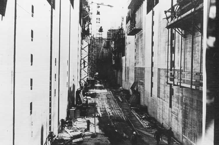 El búnker Bruno de Bergen en construcción.